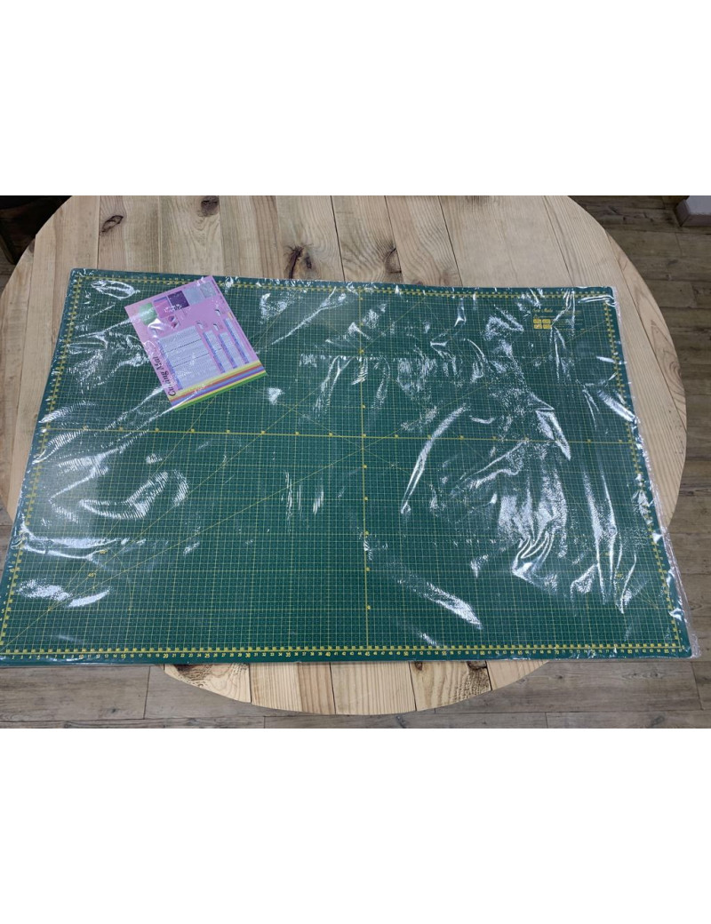 TAPIS DECOUPE 60X90CM