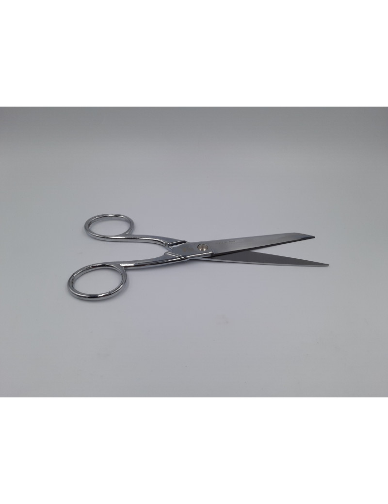 CIS. LINGERE N°24 18CM