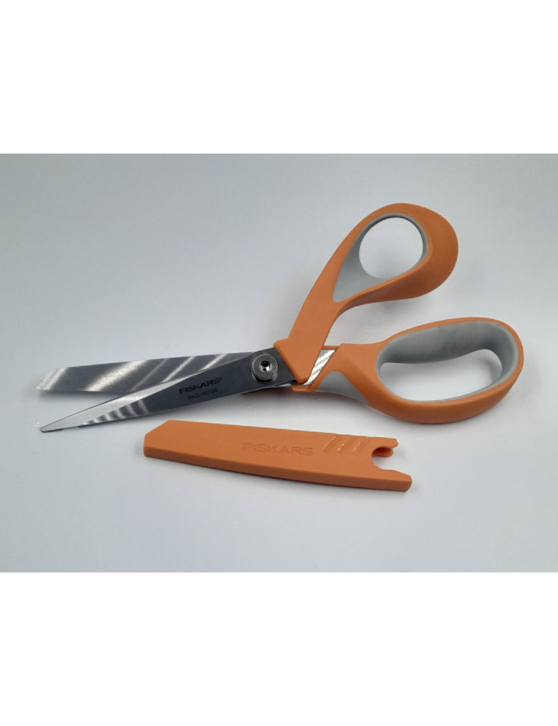 CISEAUX FISKARS TISSUS SOFTGRIP RAZOR EDGE D 21 CM CISEAUX FISKARS TISSUS SOFTGRIP RAZOR EDGE D 21 CM