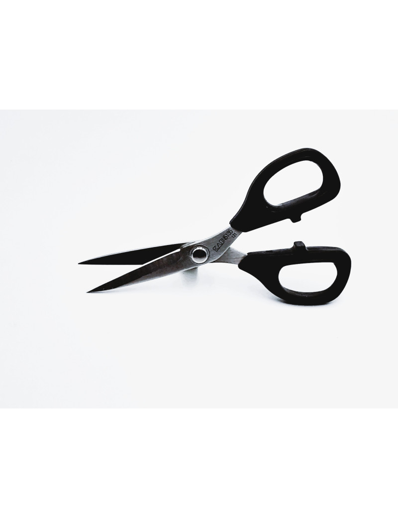 CISEAU COUTURIERE KAI 13,5 CM
