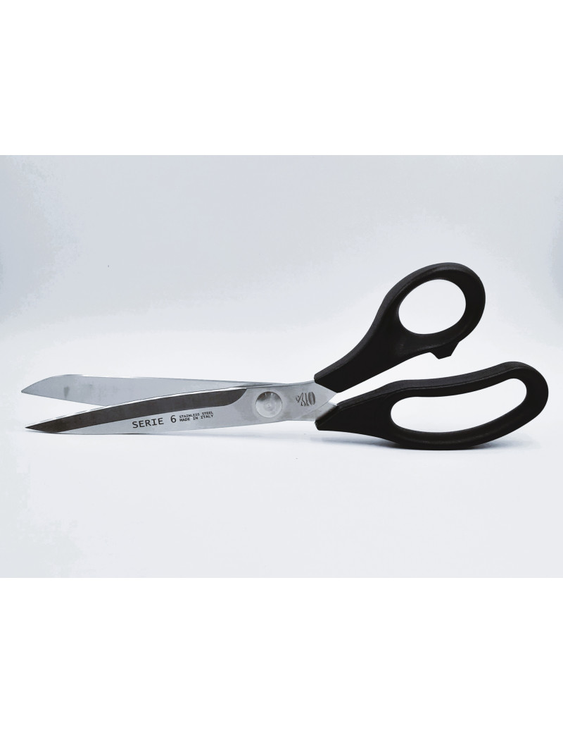 TAILLEUR PREMAX MANCHE PLASTIQUE 28 CM