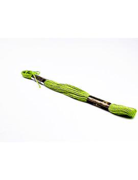 FIL A BRODER COTON 8 M - COULEUR VERT CLAIR 404